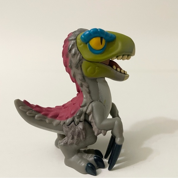 Funko Mystery Minis Jurassic World Dominion Dinosaur Claire Dearing Figure - Picture 4 of 15